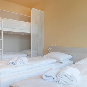 Dormitory Room Mixed